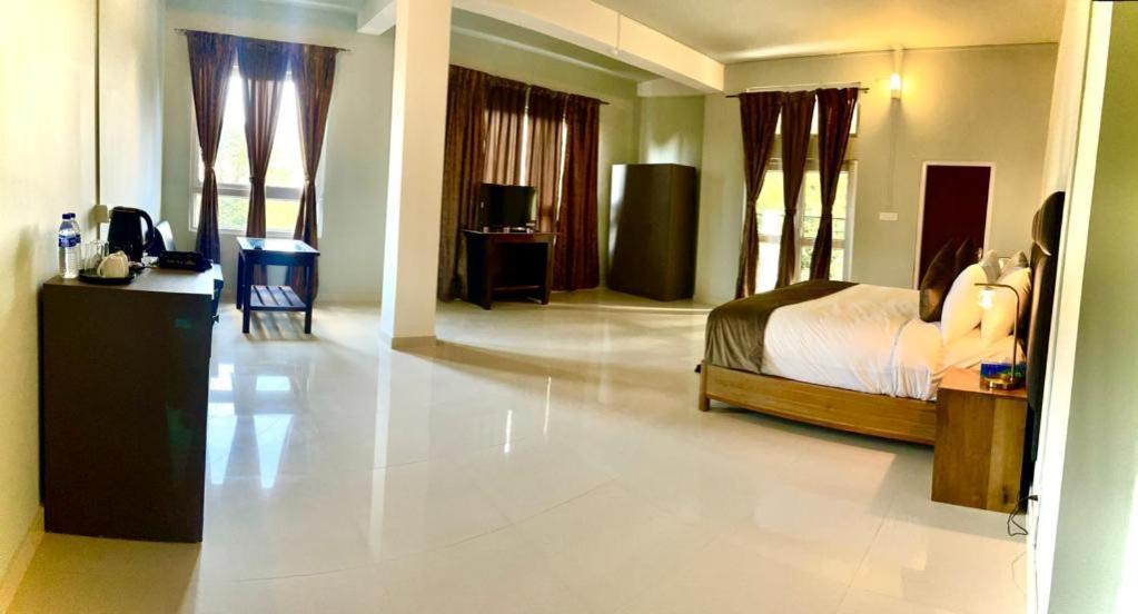 La Colline Resort Kohima 외부 사진