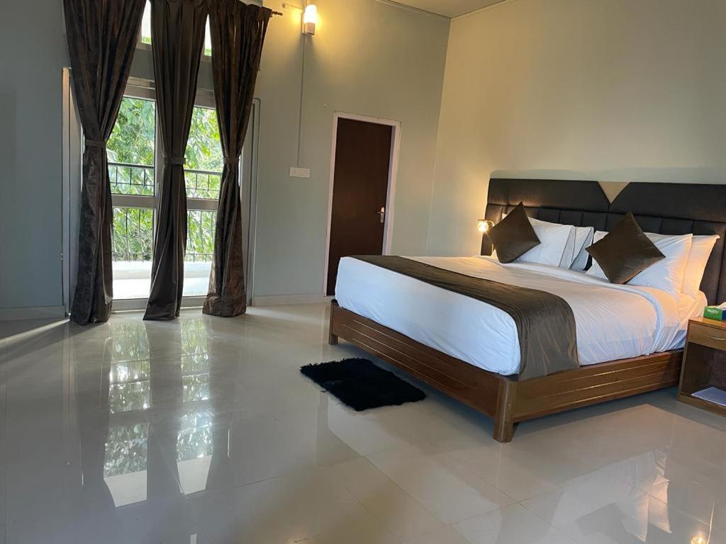 La Colline Resort Kohima 외부 사진