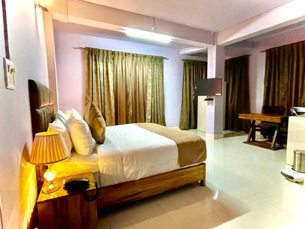 La Colline Resort Kohima 외부 사진