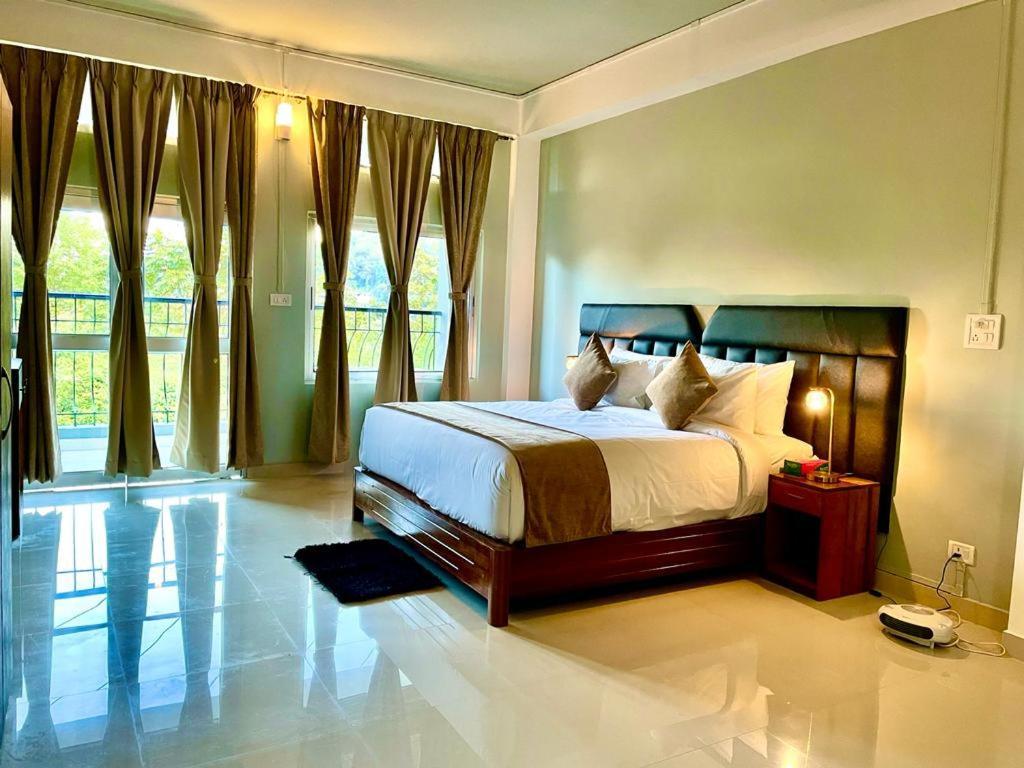 La Colline Resort Kohima 외부 사진